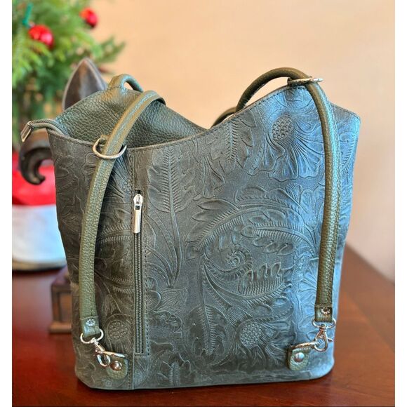 SOLO PERCHE - 🎉HP🎉NWOT "Varese" Tooled Leather Shoulder-to-Backpack/Olive Green - Picture 6 of 16
